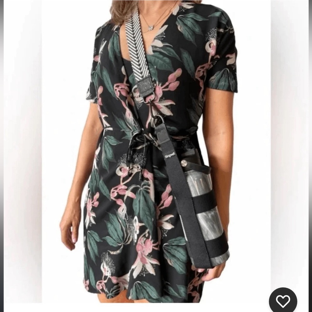 Babaton Aritzia Wallace Floral Wrap V-Neck Black Short Sleeve Mini Dress